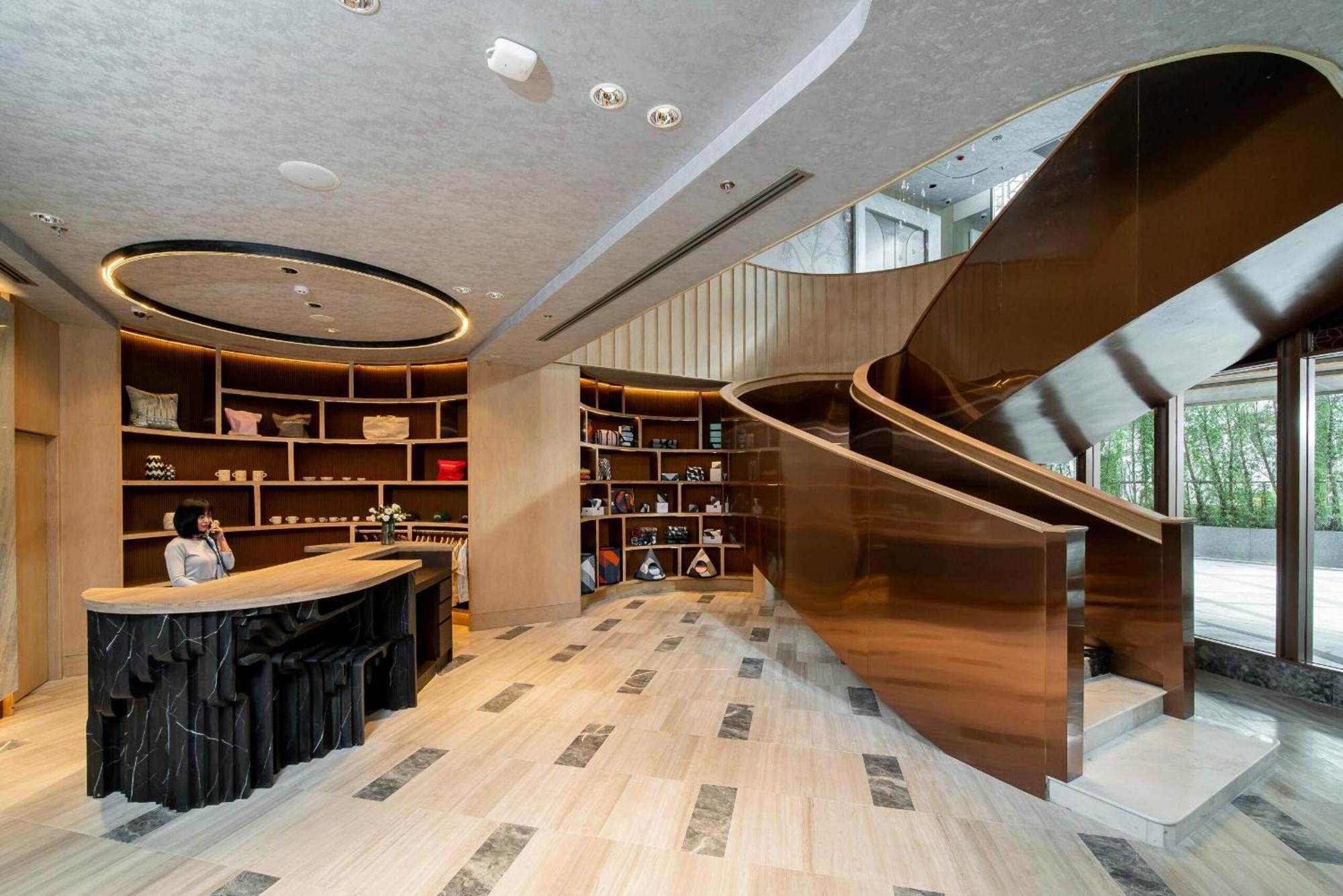 The Salil Hotel Riverside 방콕 외부 사진 The lobby